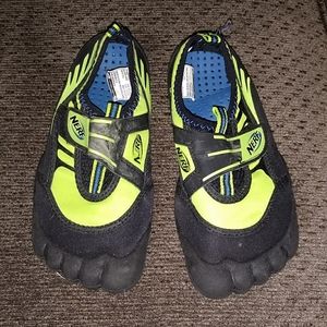 Water shoes